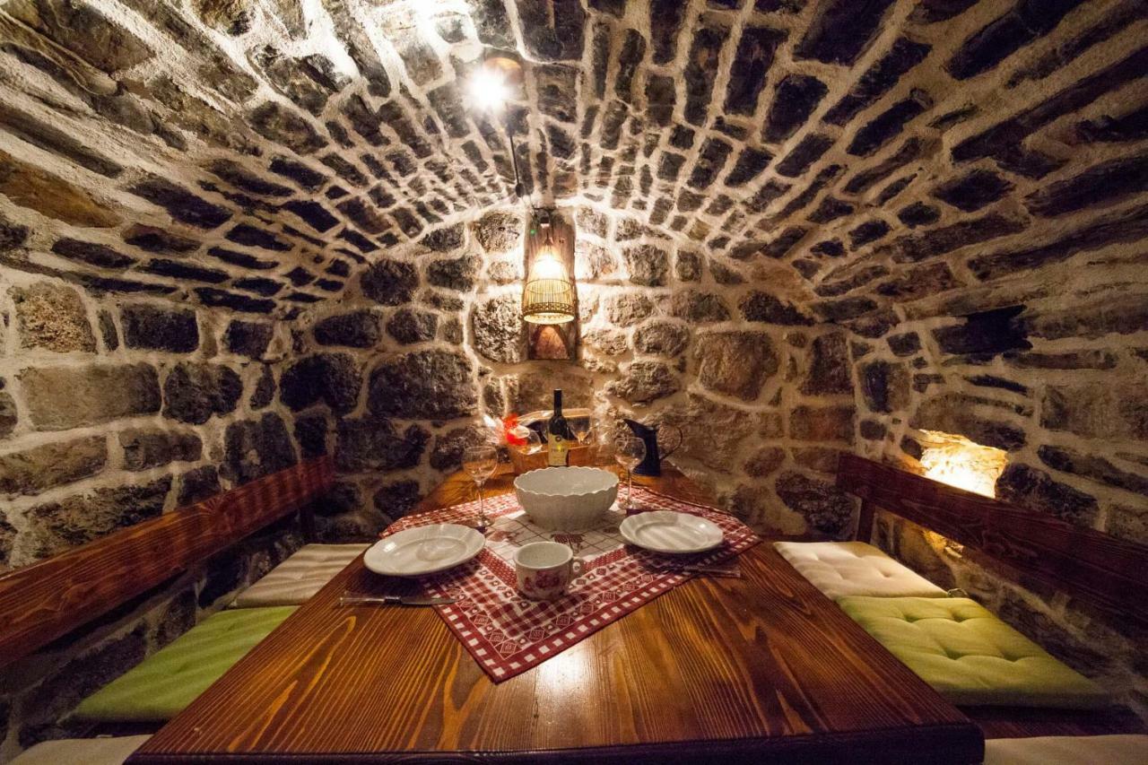 Old Stone House Mario Villa Podgora Exterior photo