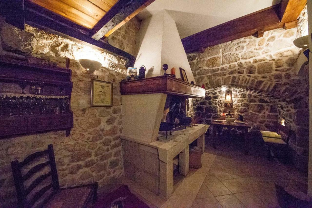 Old Stone House Mario Villa Podgora Exterior photo