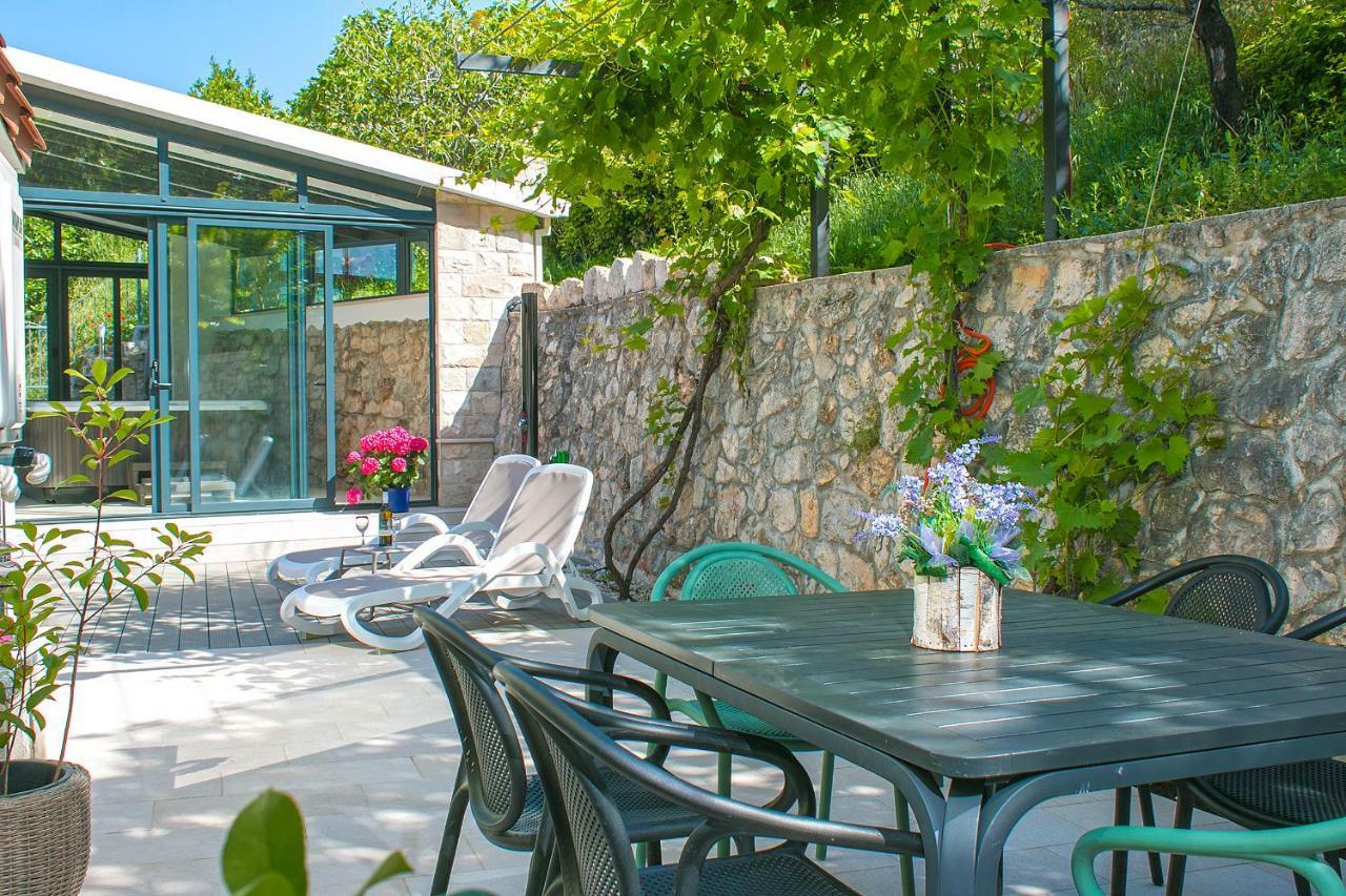Old Stone House Mario Villa Podgora Exterior photo