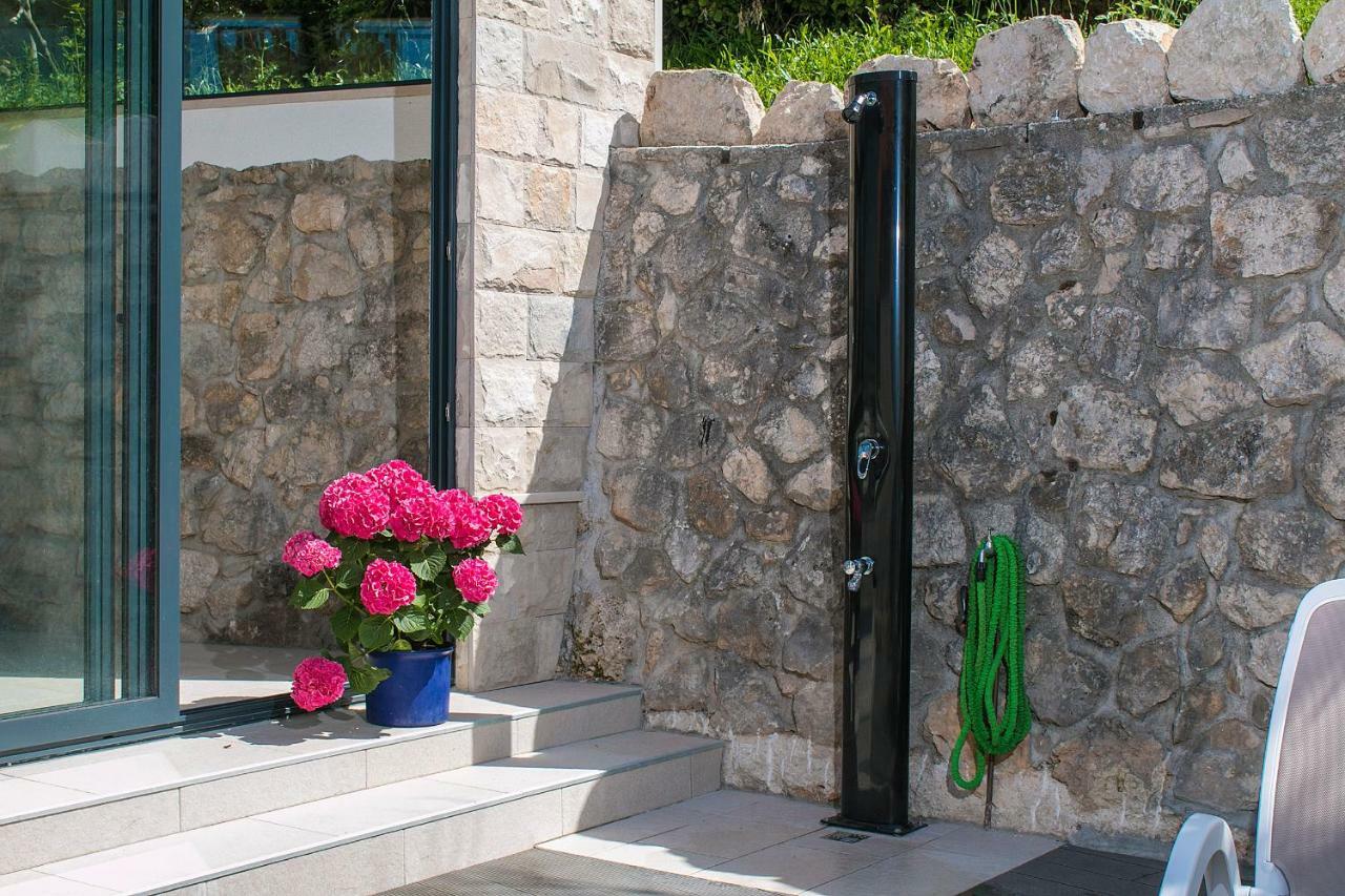 Old Stone House Mario Villa Podgora Exterior photo