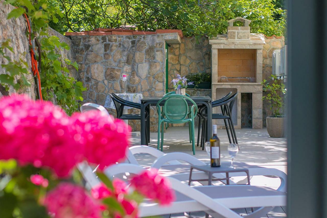 Old Stone House Mario Villa Podgora Exterior photo